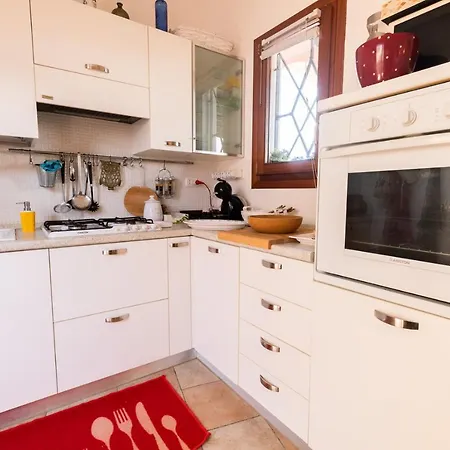 Apartment Villetta Giardini Di Bados 700mt Dalla